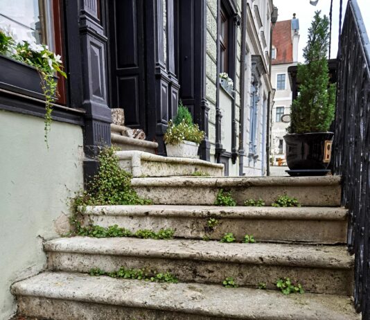 Kötü Yorumlardan Ders Çıkarmak İşe Yarar Mı? Etkili Çözümler!